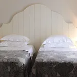 Hotel Hermitage 3*