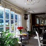 Hermitage Hotel 3*